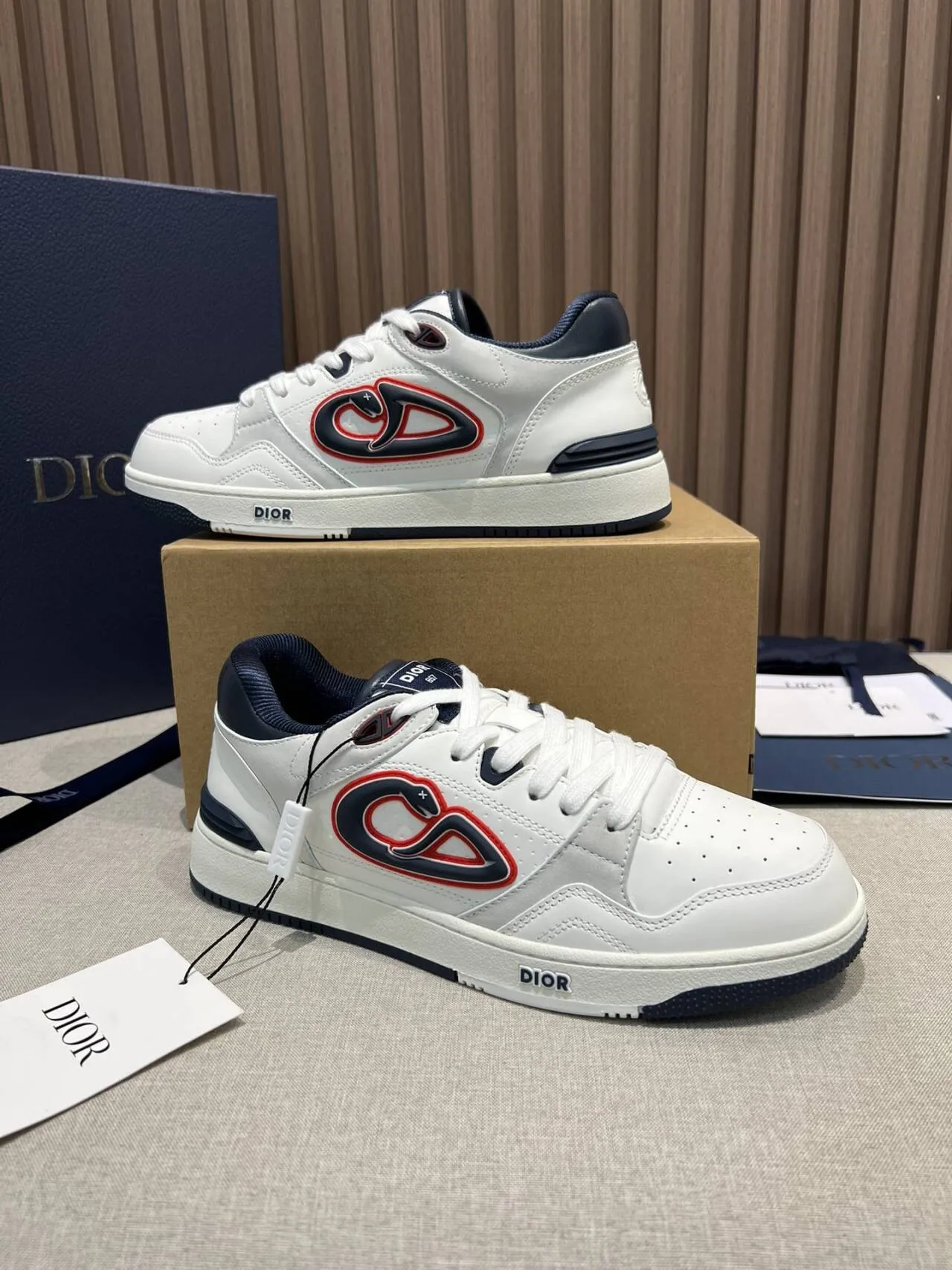 Dior